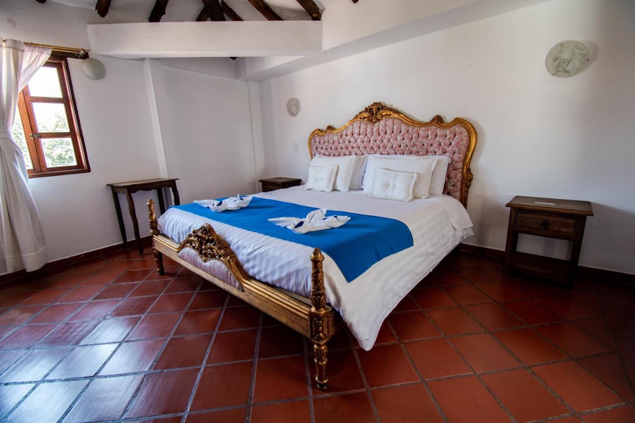 Luna Hotel *